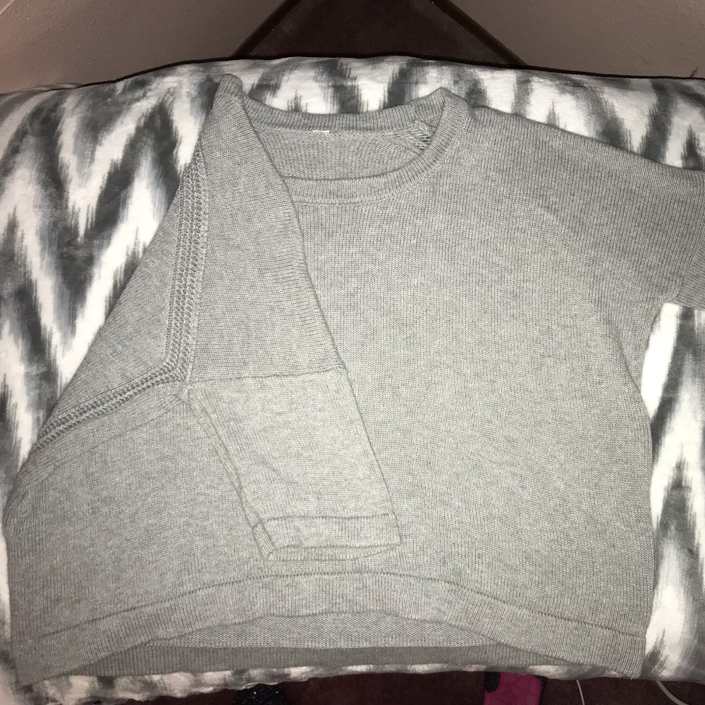 Lululemon Bhakti Reality Short Sleeve Grey